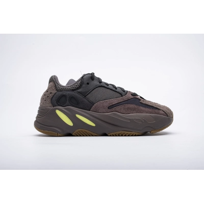 Yeezy Boost 700 Mauve EE9614 02