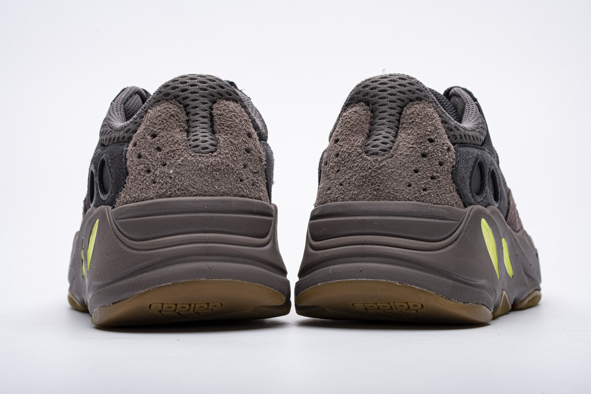 yeezy boost 700 mauve men