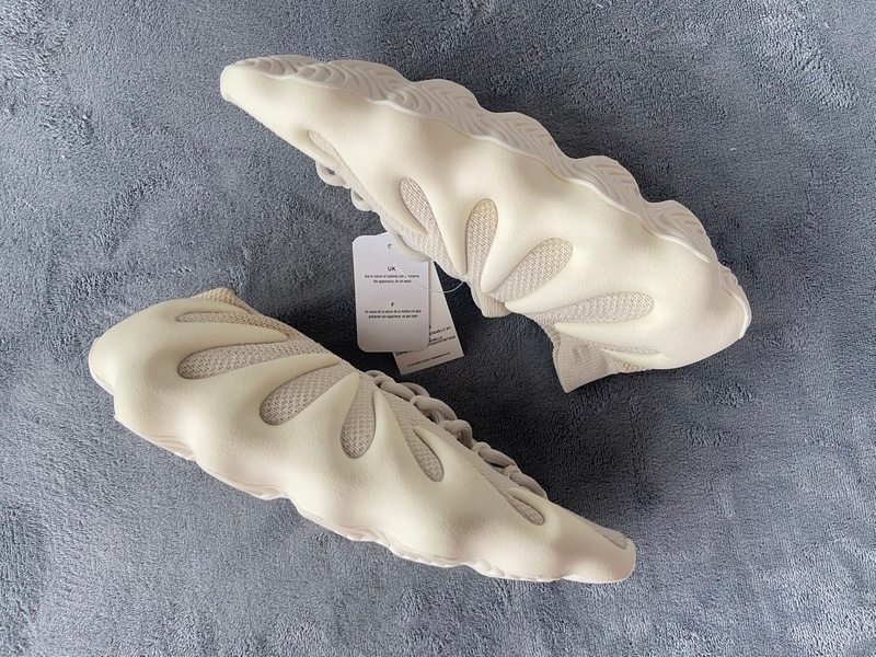 Yeezy Cloud White 450