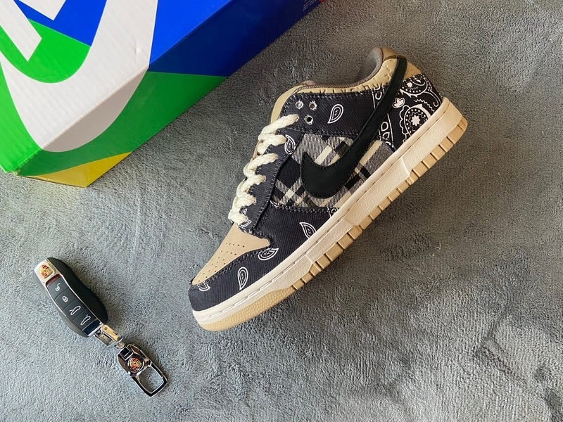 travis scott sb dunks