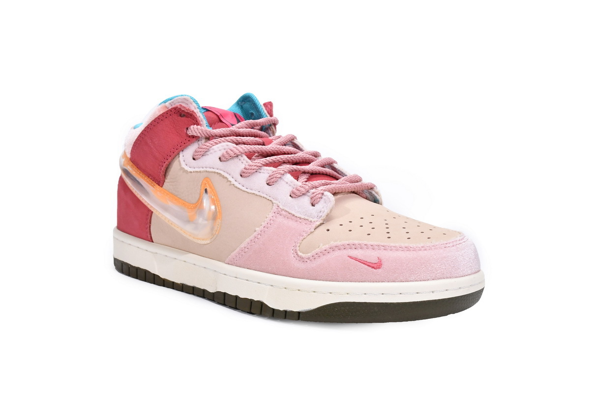 Social Status x Nike Dunk Mid Strawberry Milk DJ1173-600 ??nike