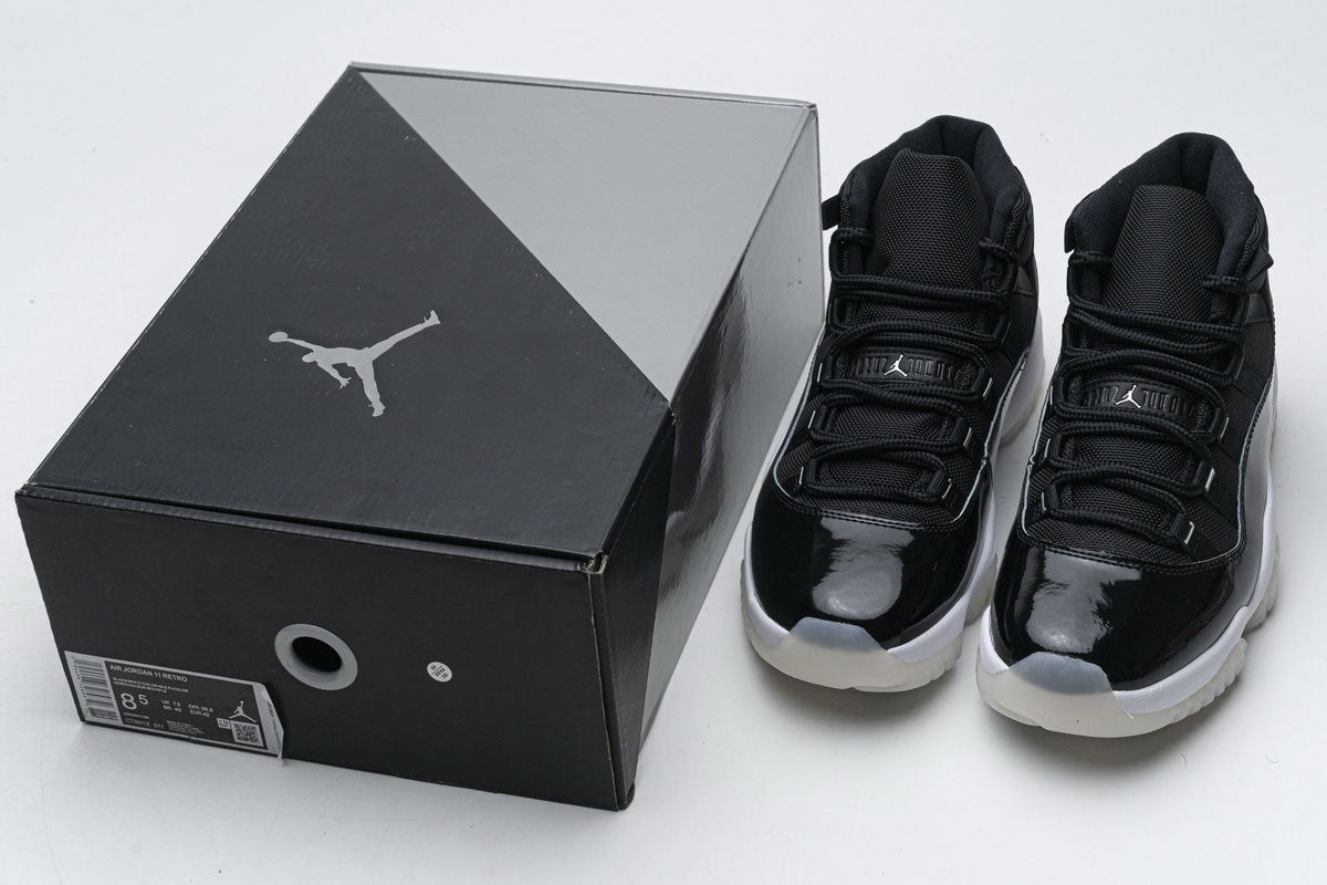 Air Jordan 11 25th Anniversary Black Silver Eyelets CT8012-011 ??