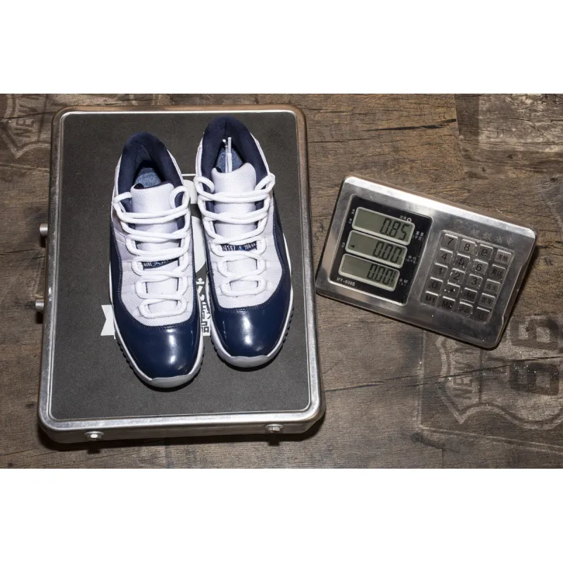 Air Jordan 11 “Midnight Navy” 378037-123