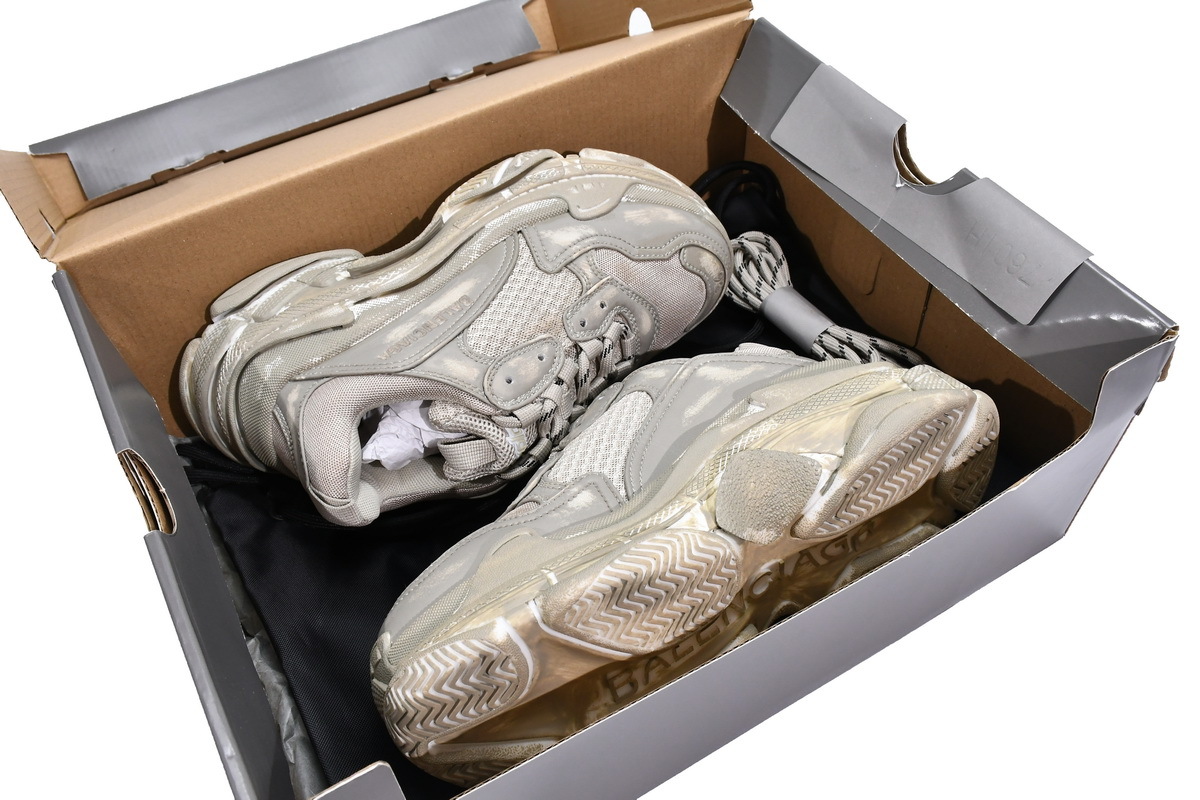 Balenciaga Triple S Beige  524039 W2FA1 9710 ??