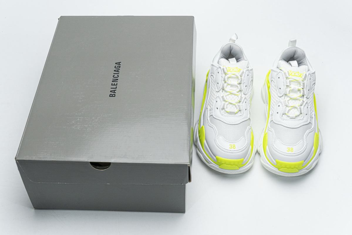 Balenciaga Triple S Fluorescent White 536737 W0901 9088 ??