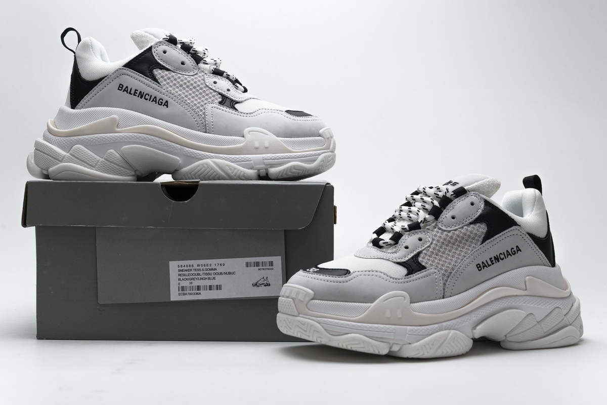 Balenciaga Triple S Black Grey 584088 W06E2 1769 ??