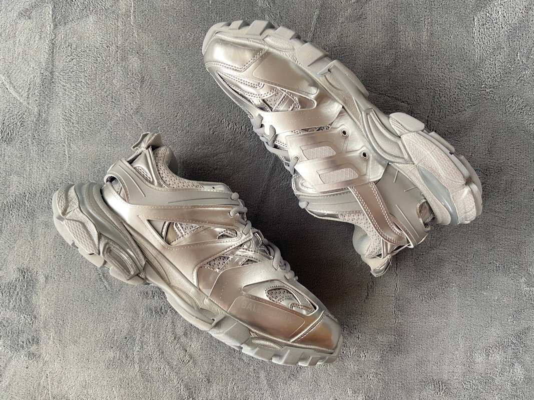 Balenciaga Track.2 Open Sneaker Bright Silver 542436 W2FS3 8100 ??