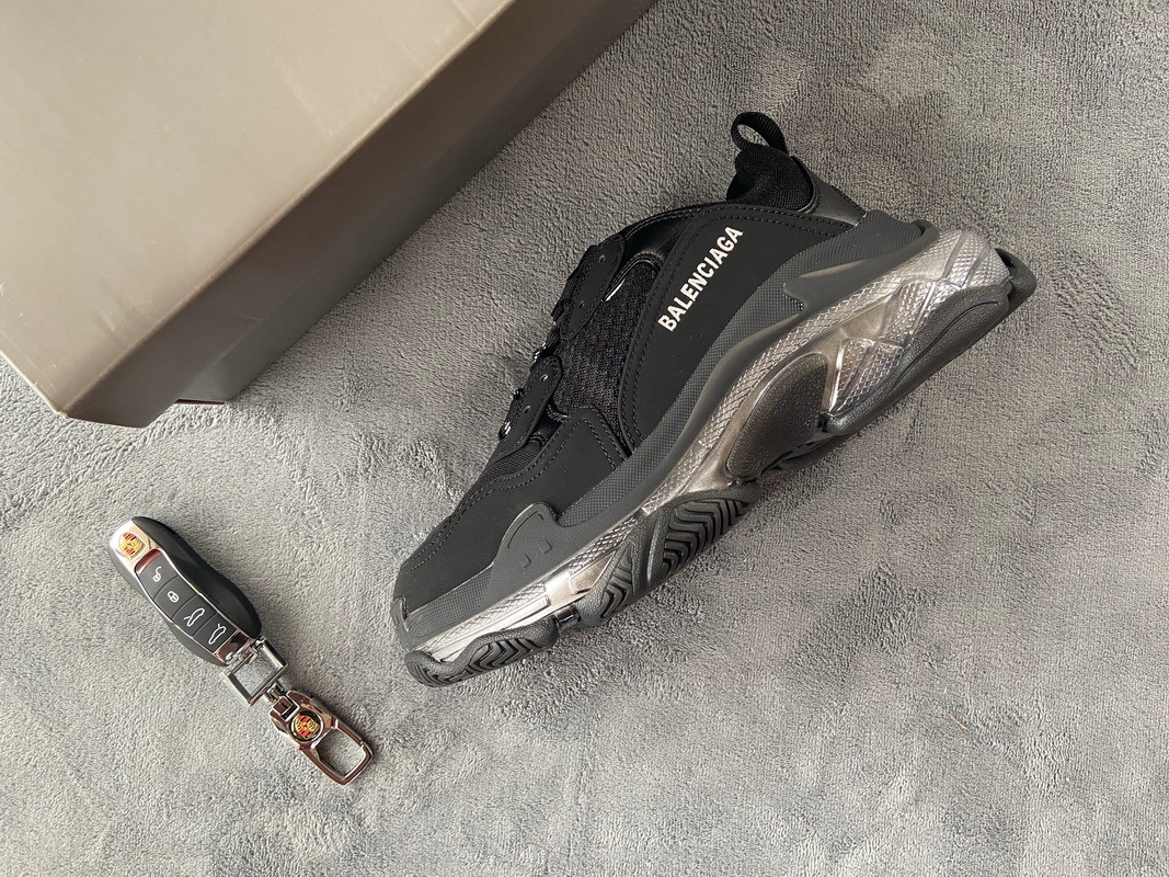 Balenciaga Triple S Black Silver 544351 W2FB2 1001 ??