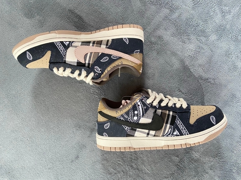 cactus jack sb dunks