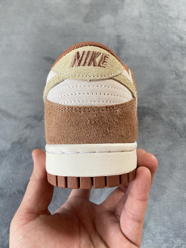 Dunk Low Medium Curry