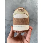 Dunk Low Medium Curry