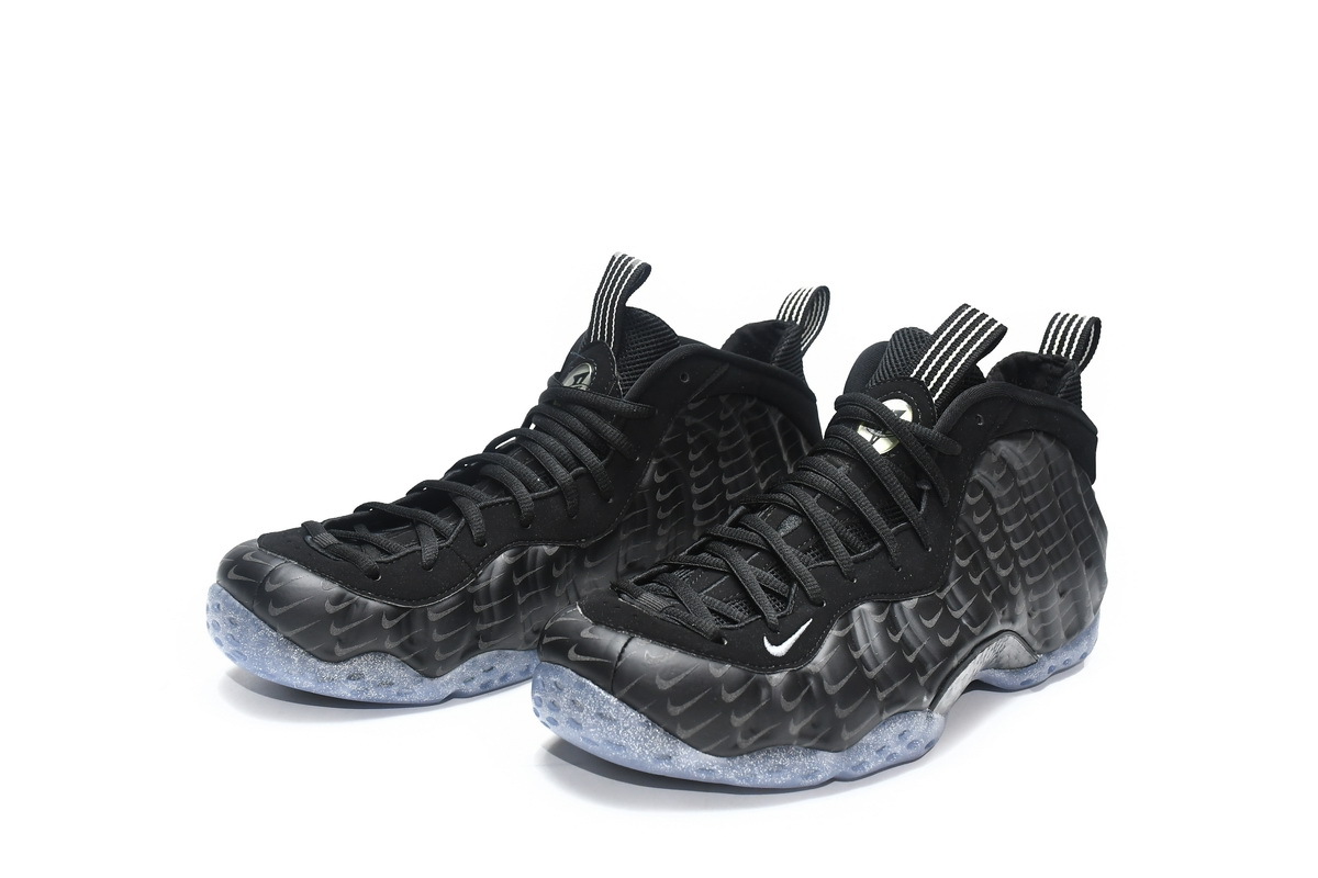 Nike Air Foamposite One QS CV0369-001 ??