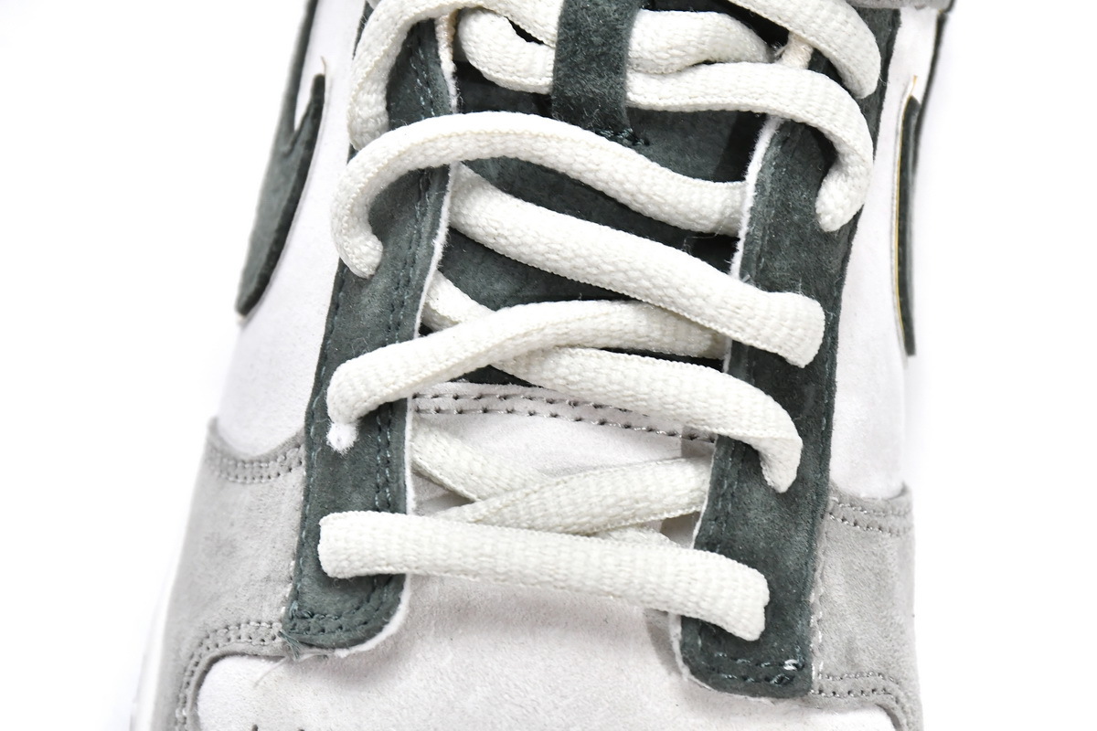 Otomo Katsuhiro x Nike SB Dunk Low Steamboy OST LF0039-011