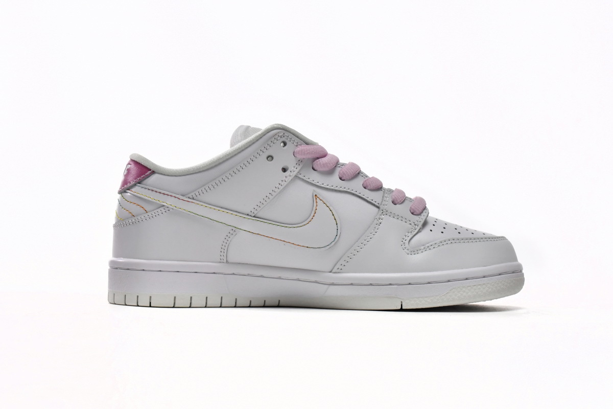 Nike SB Dunk Low Pro Be True DR4876-100