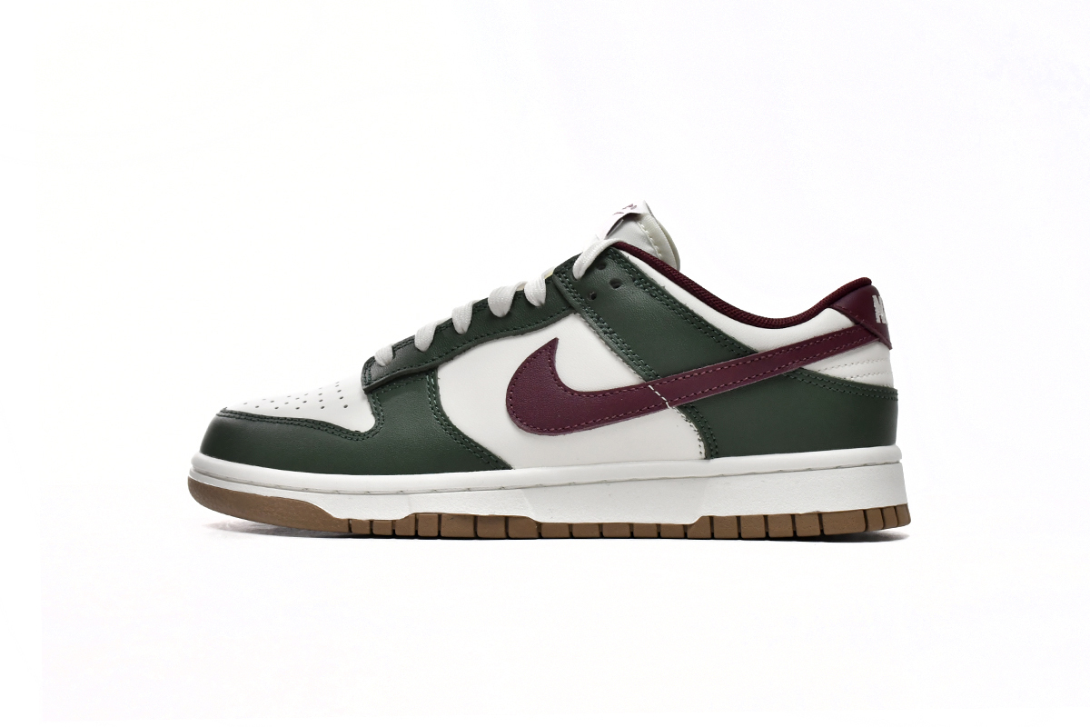 dunk low gorge green team red