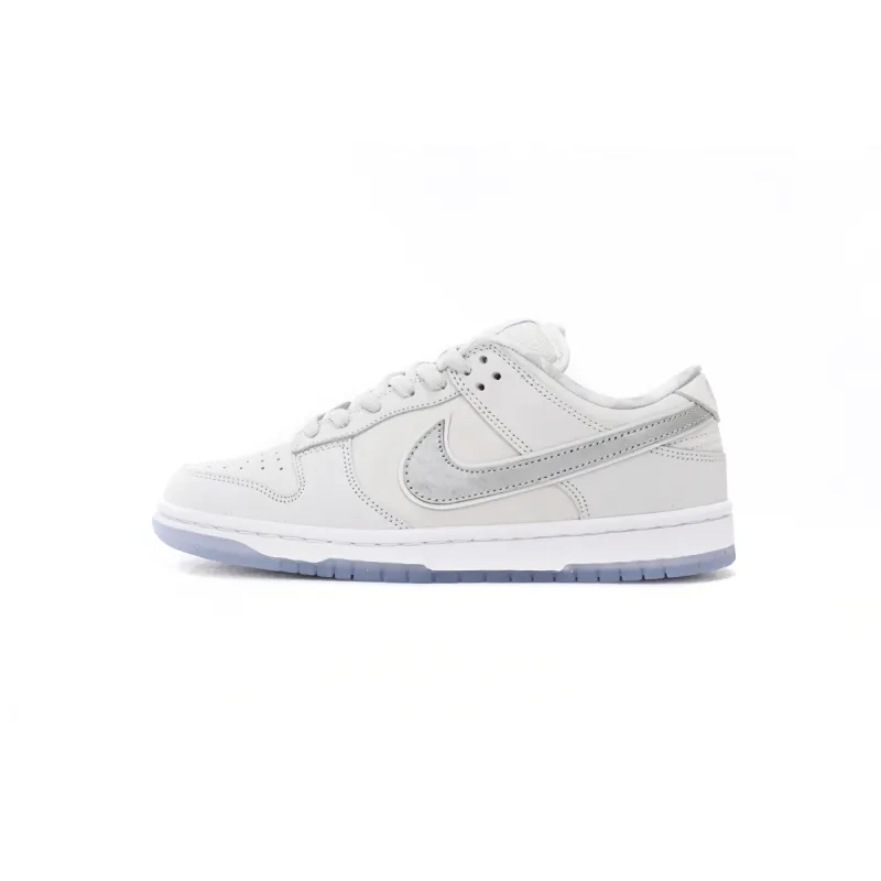 Nike SB Dunk Low White Lobster Friends and Family FD8776-100