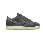 halloween dunks