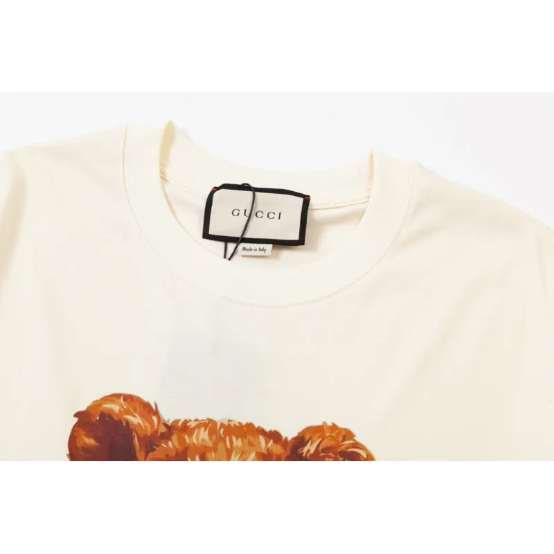 G*u*i logot-shirt