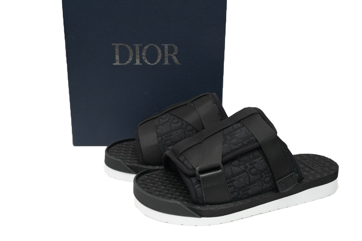 Alpha Sandal Oblique Black