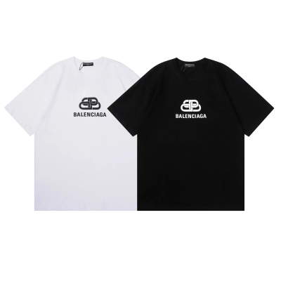 Balencigia T-shirt Black and White KT2302 01
