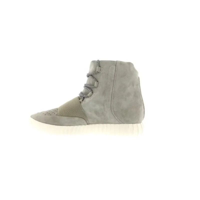 adidas Yeezy Boost 750 Light Brown B35309