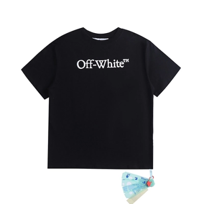 Off-White T-Shirt Black 2670 01