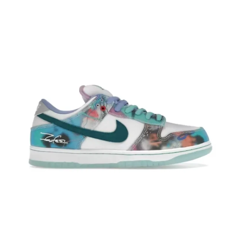 Nike SB Dunk Low Futura Laboratories Bleached Aqua HF6061-400