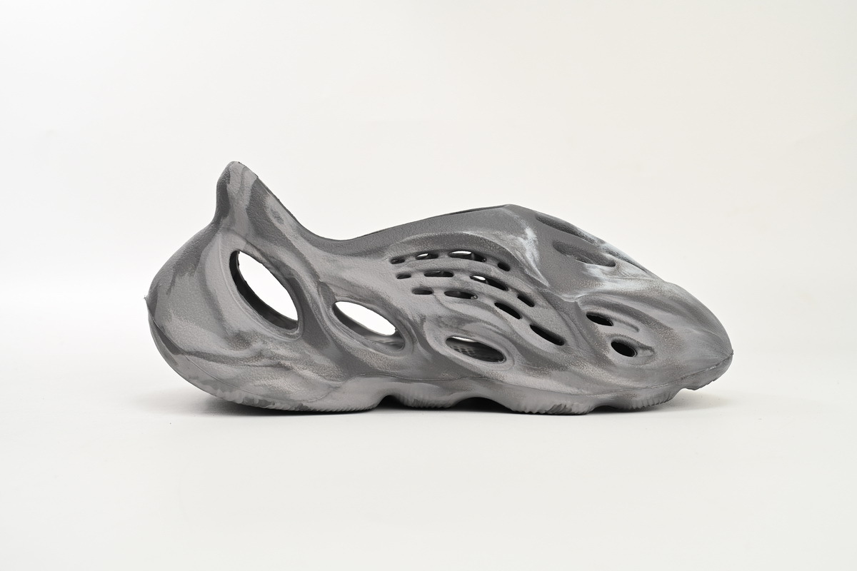 adidas Yeezy Foam RNR MX Granite IE4931