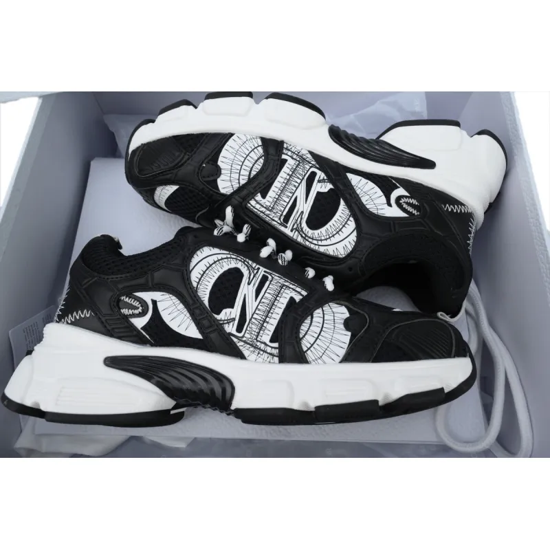 Sneaker Black and White