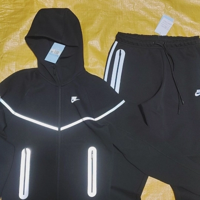 Nike Sportswear Tech Fleece Full Zip Hoodie & Joggers Reflective Details Set Black/Bemis Silver 02
