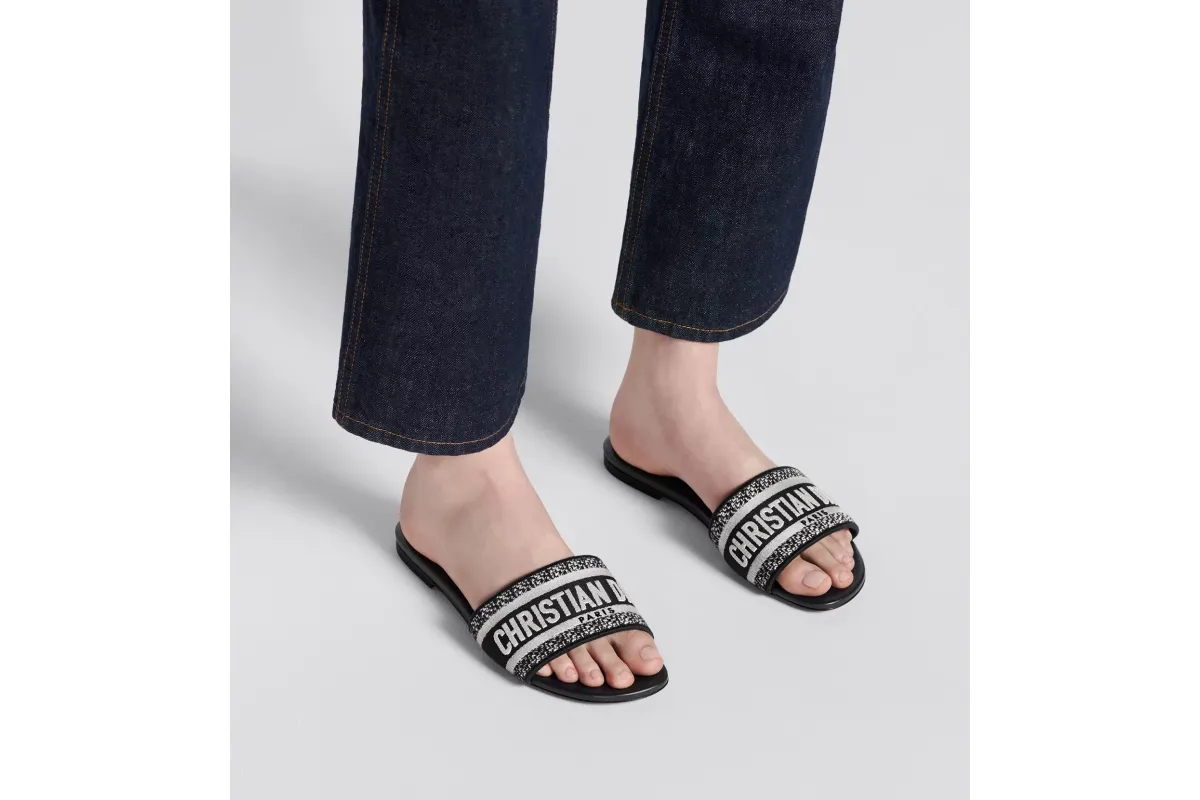 Dway Slide Black Embroidered Cotton