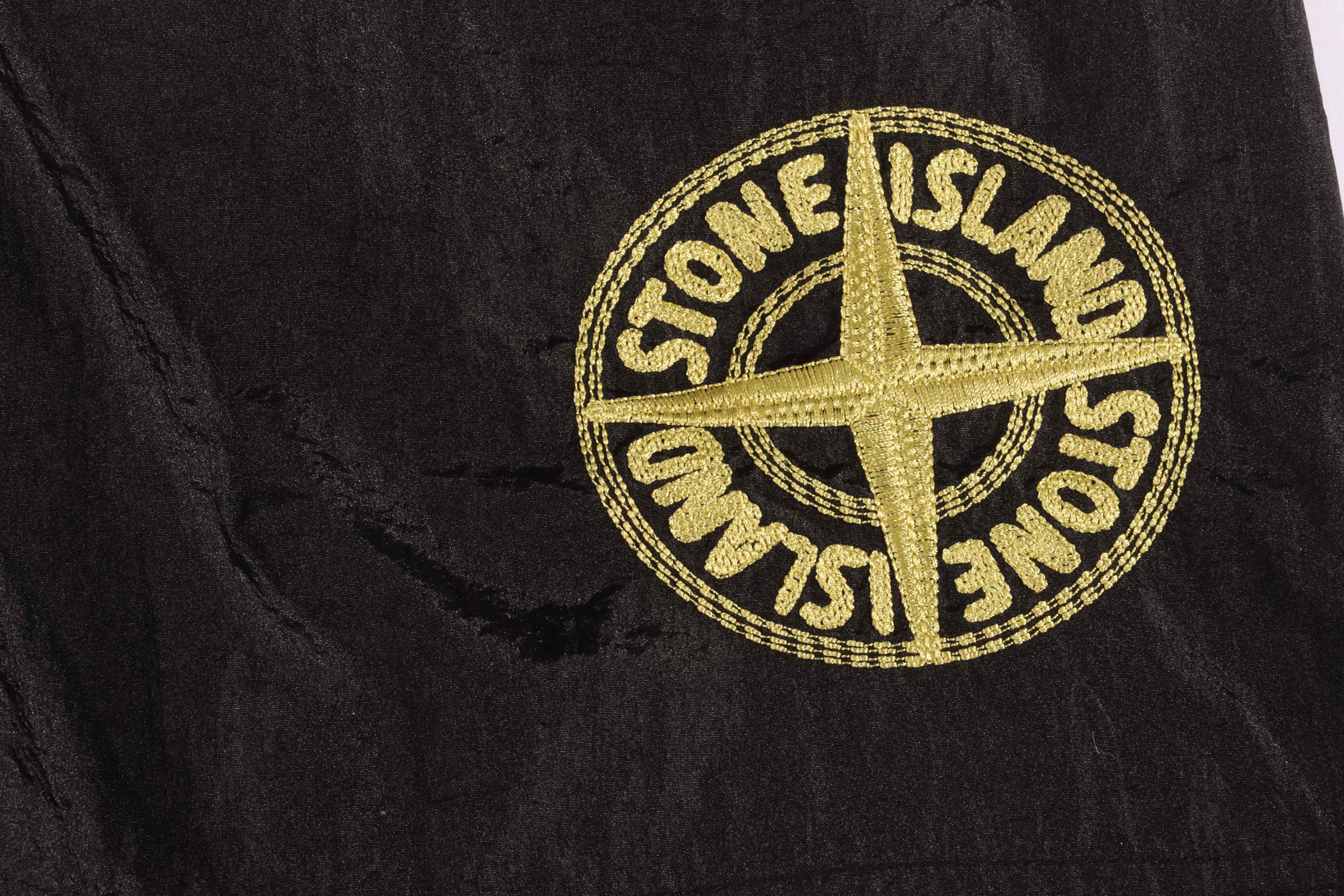 Stone Island Compass-badge Crinkled Shorts Black