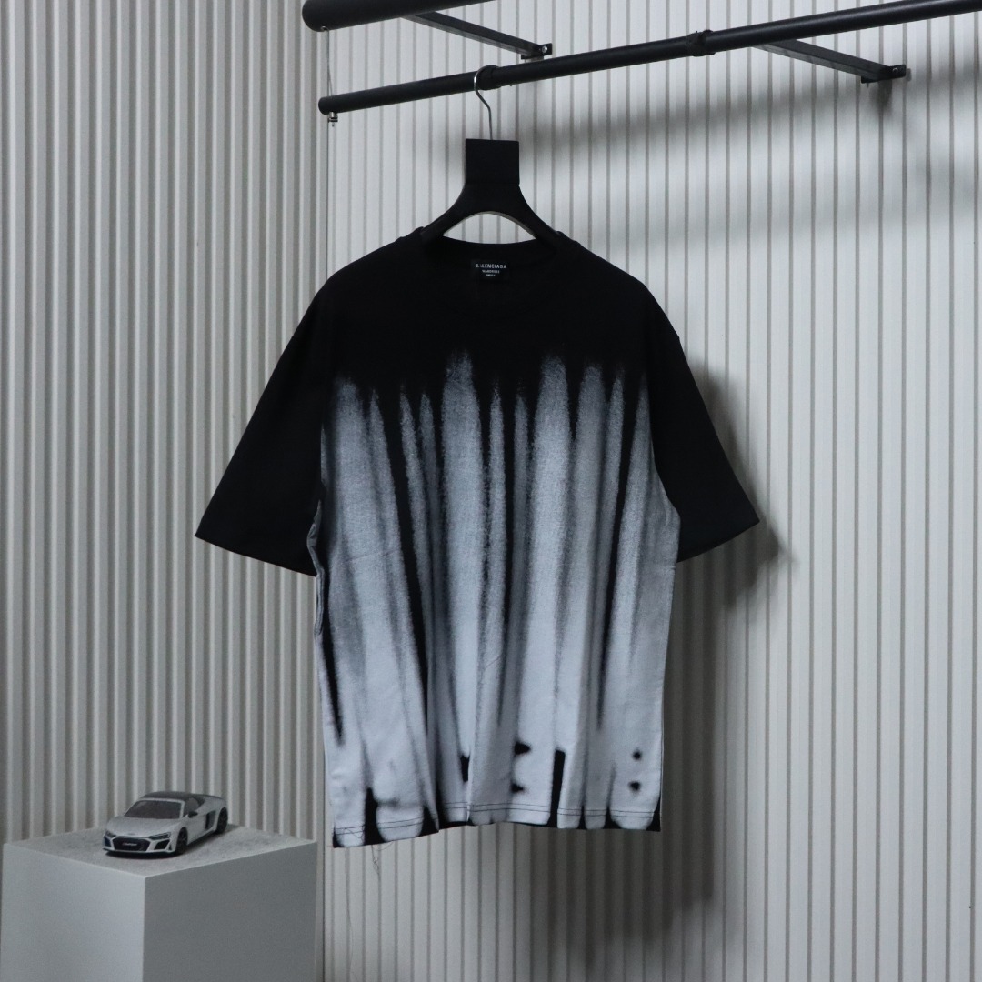Balenciaga T-shirt Black and White