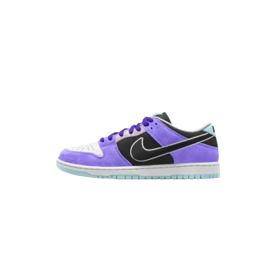 Nike SB Dunk Low Hayley Wilson HJ0513-500 01