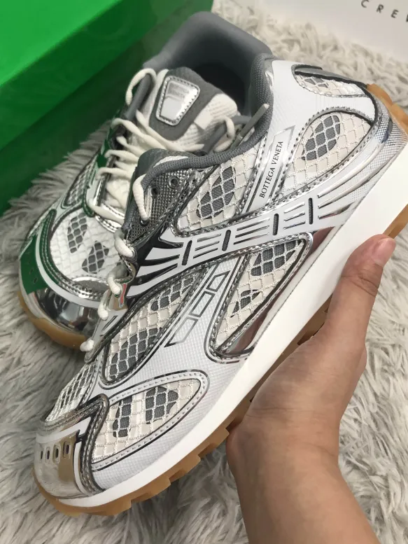 Bottega Veneta Orbit White Silver 741357V2X401425