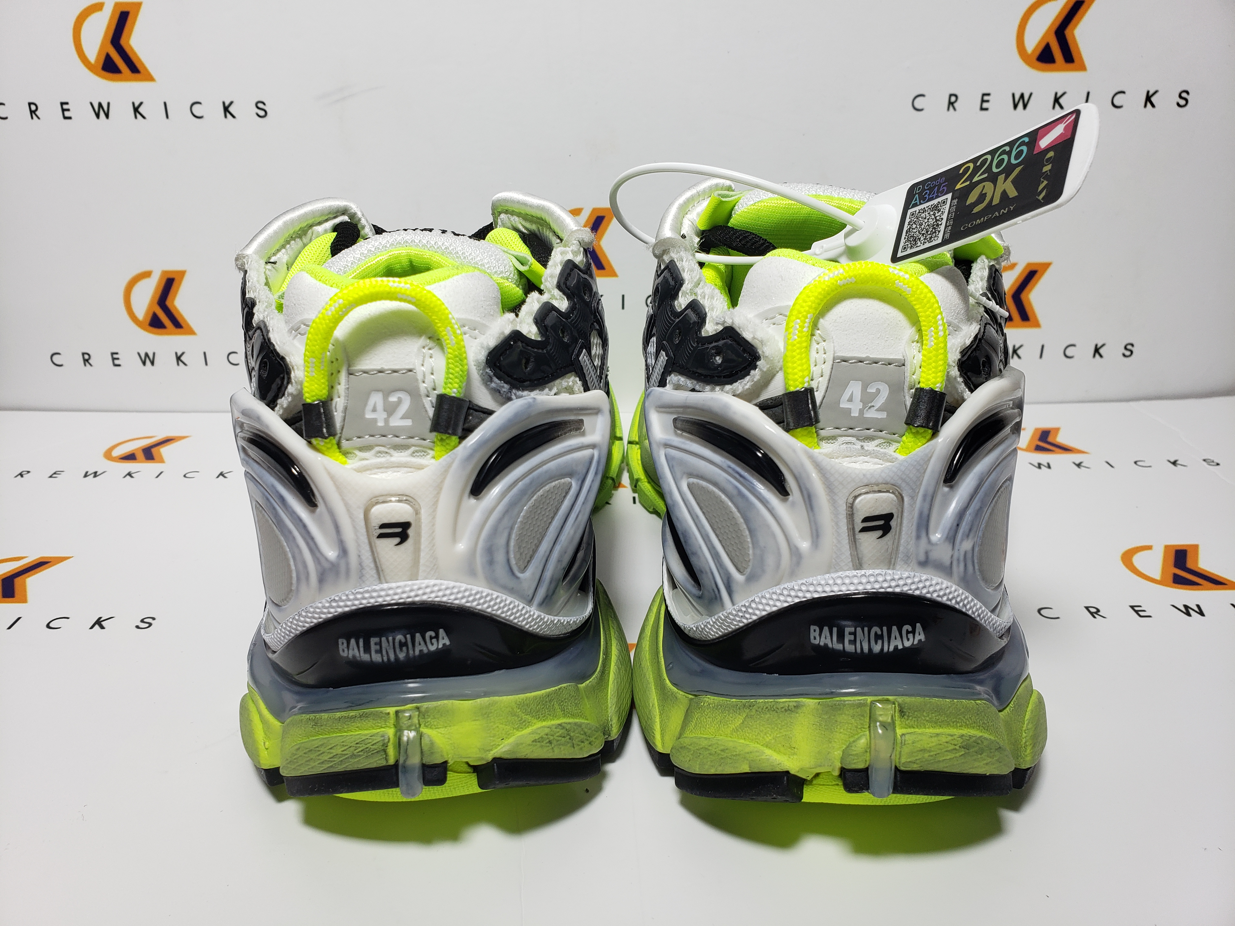 Balenciaga Runner Black White and Yellow 677402 W3RBP 1093