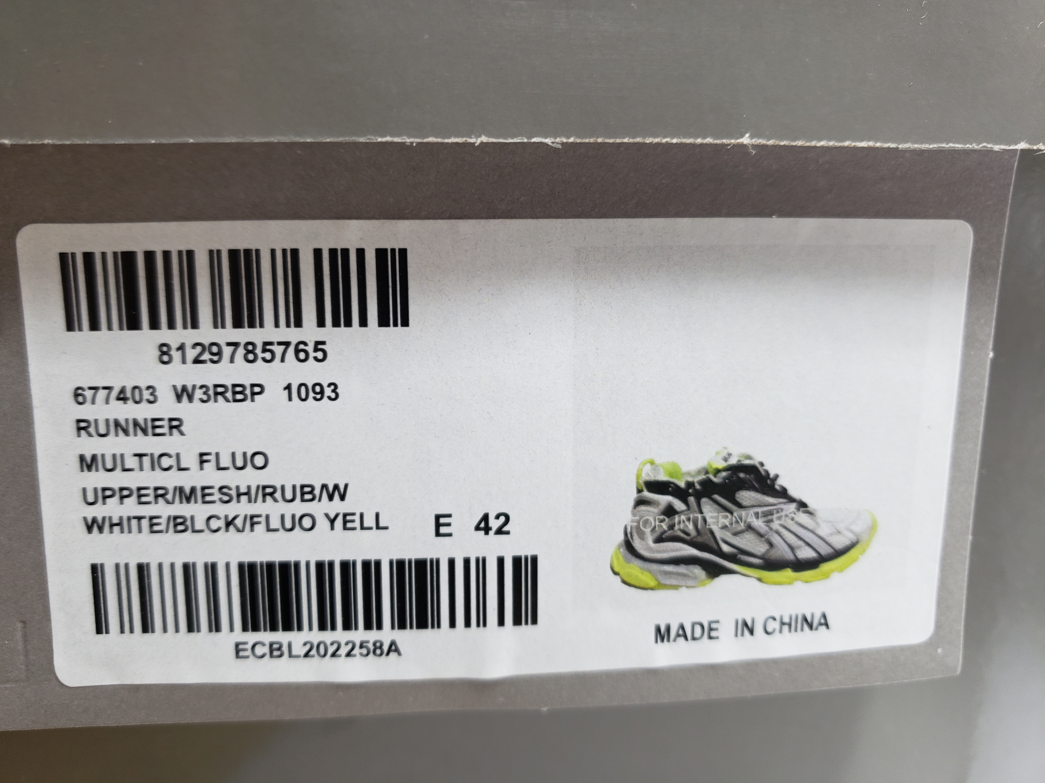 Balenciaga Runner Black White and Yellow 677402 W3RBP 1093