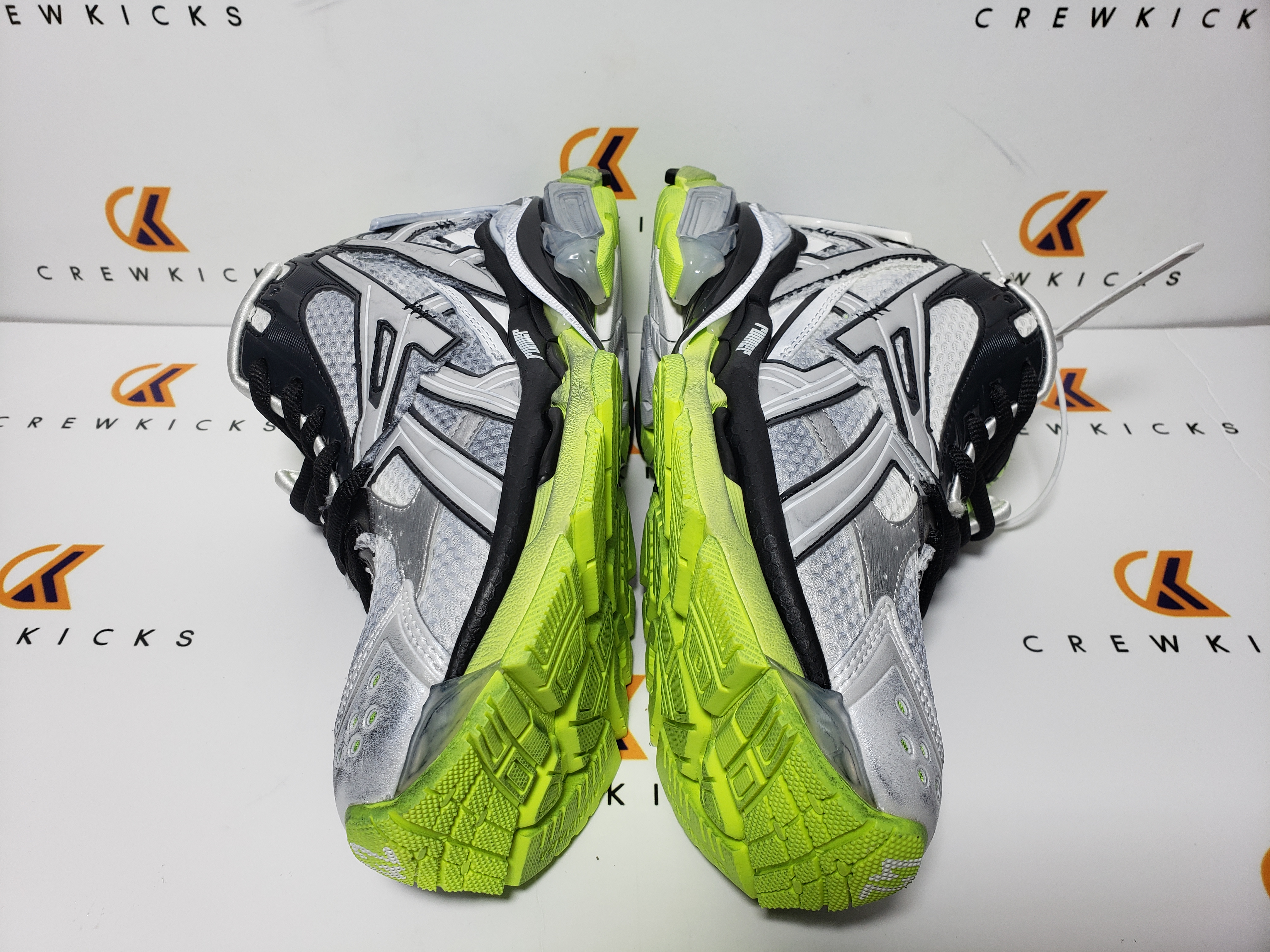 Balenciaga Runner Black White and Yellow 677402 W3RBP 1093