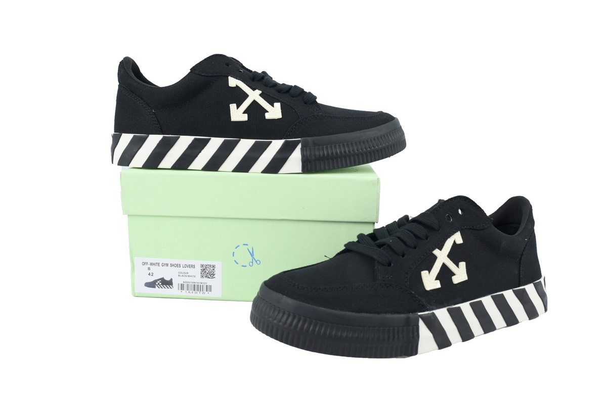 OFF-WHITE Vulc Low Black White OWIA272C99FAB0011001