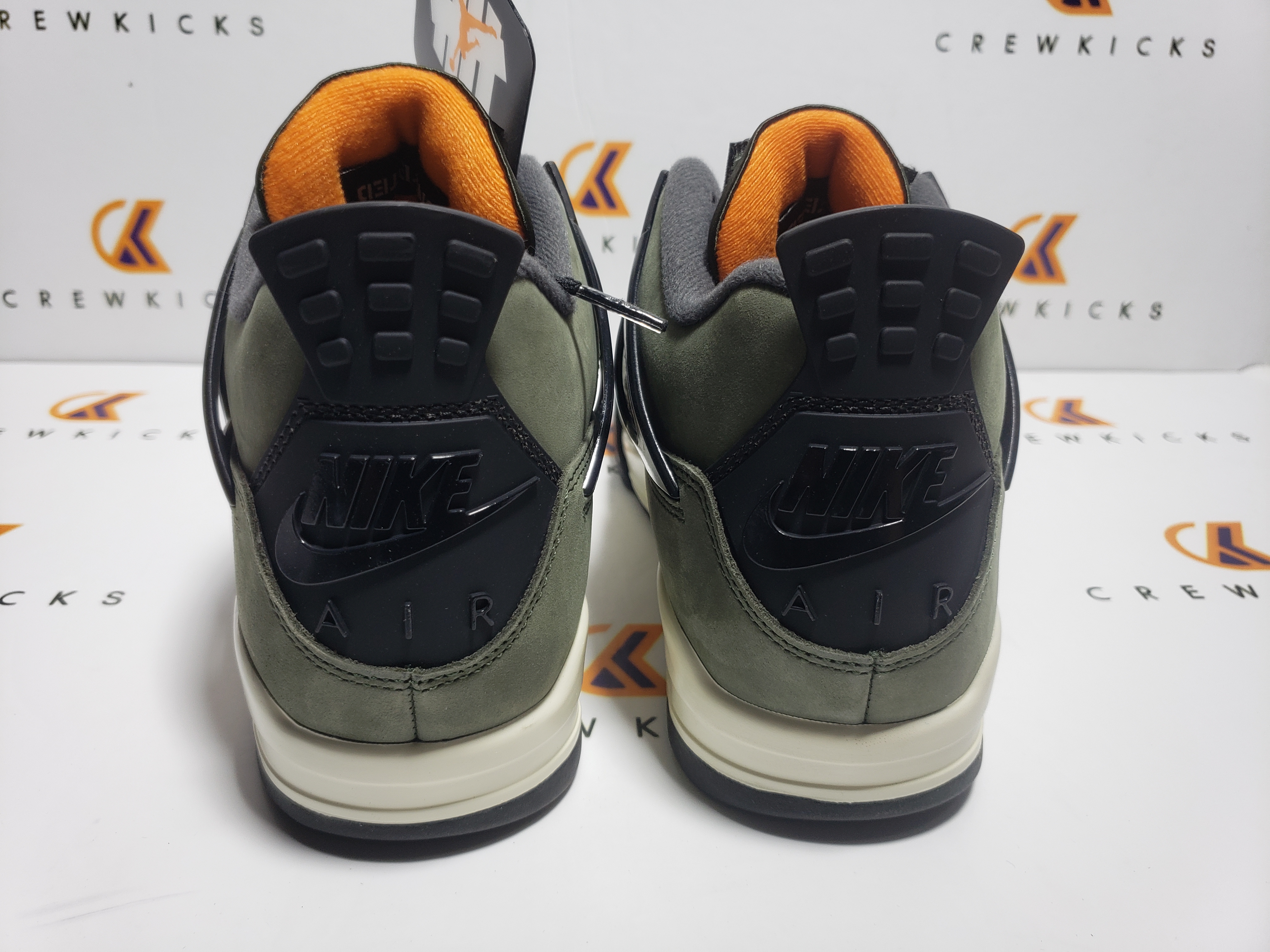Jordan 4 Retro OG SP Undefeated IB1519-200 