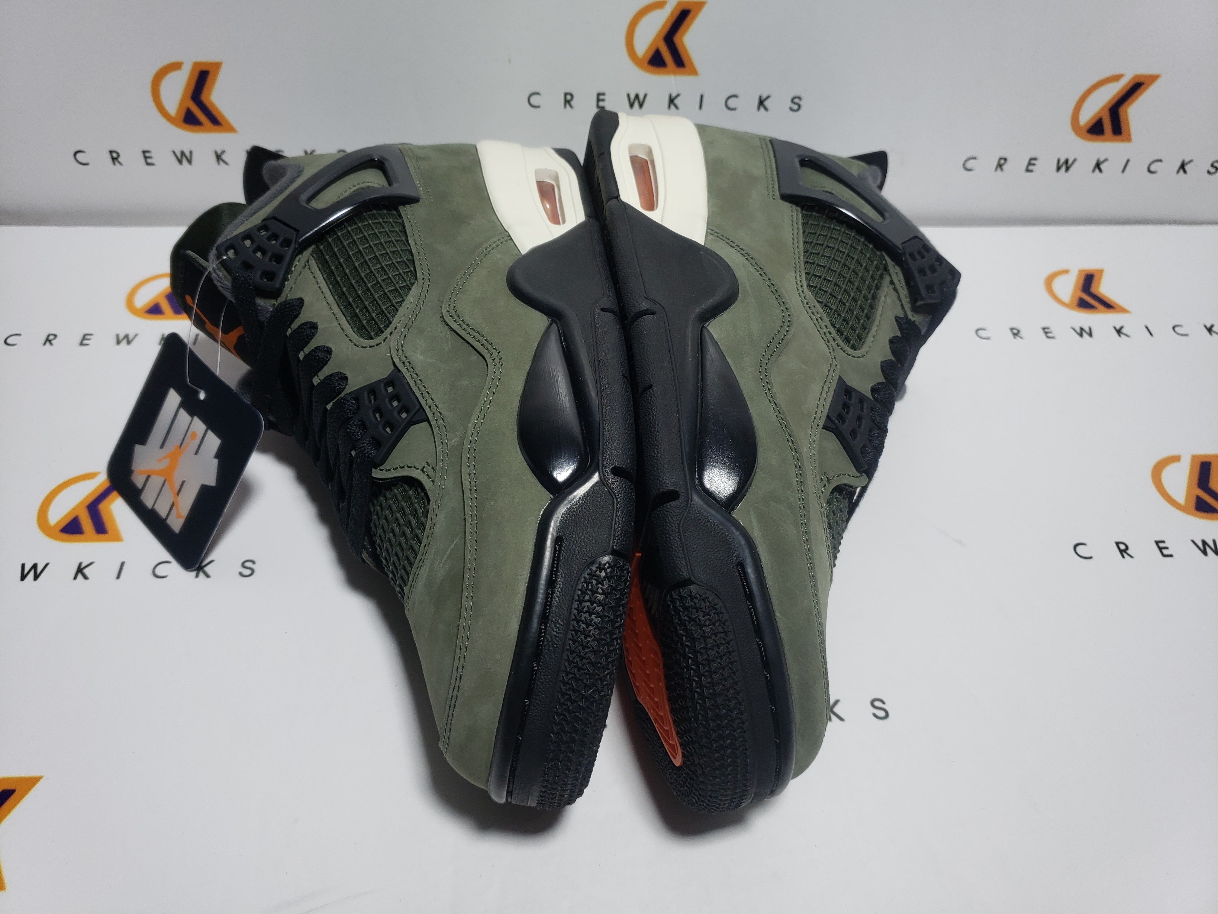 Jordan 4 Retro OG SP Undefeated IB1519-200 
