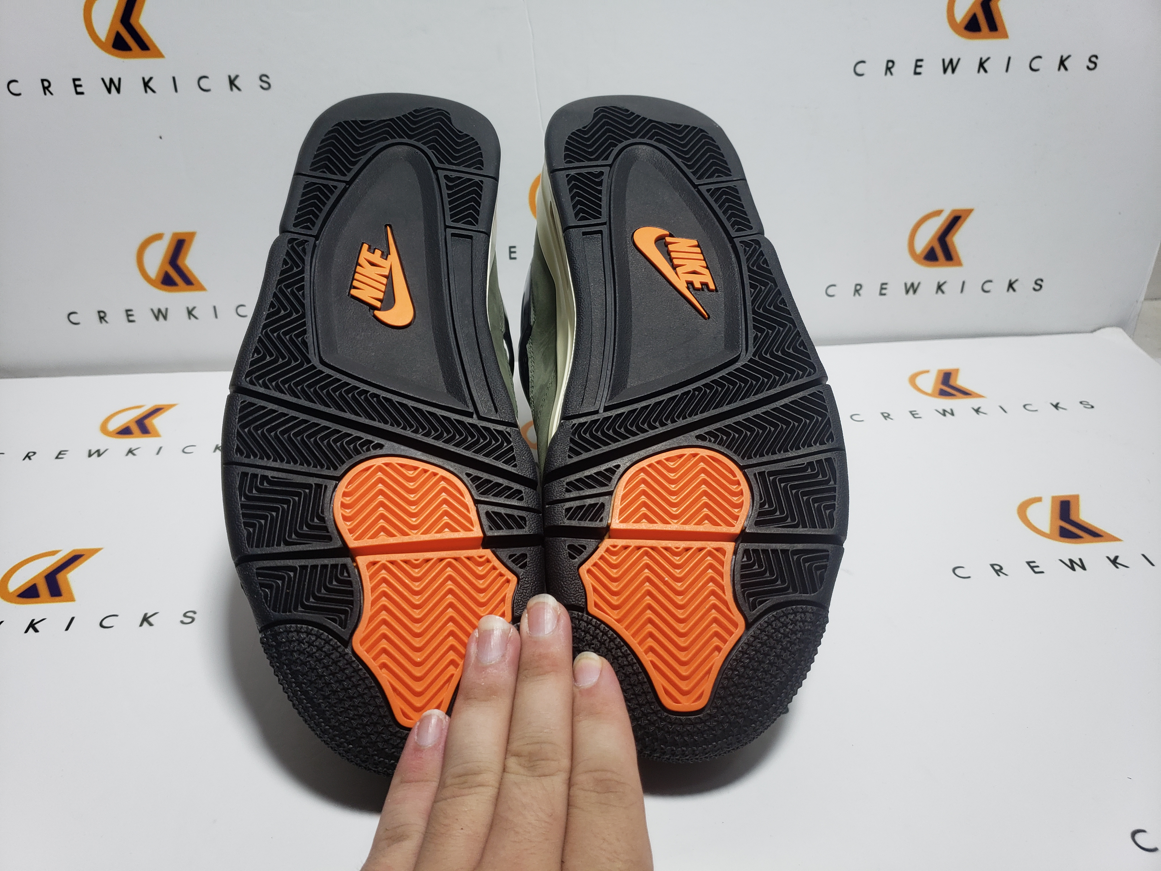 Jordan 4 Retro OG SP Undefeated IB1519-200 