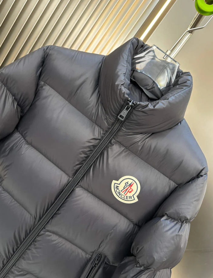Moncler Short Down Jacket Black