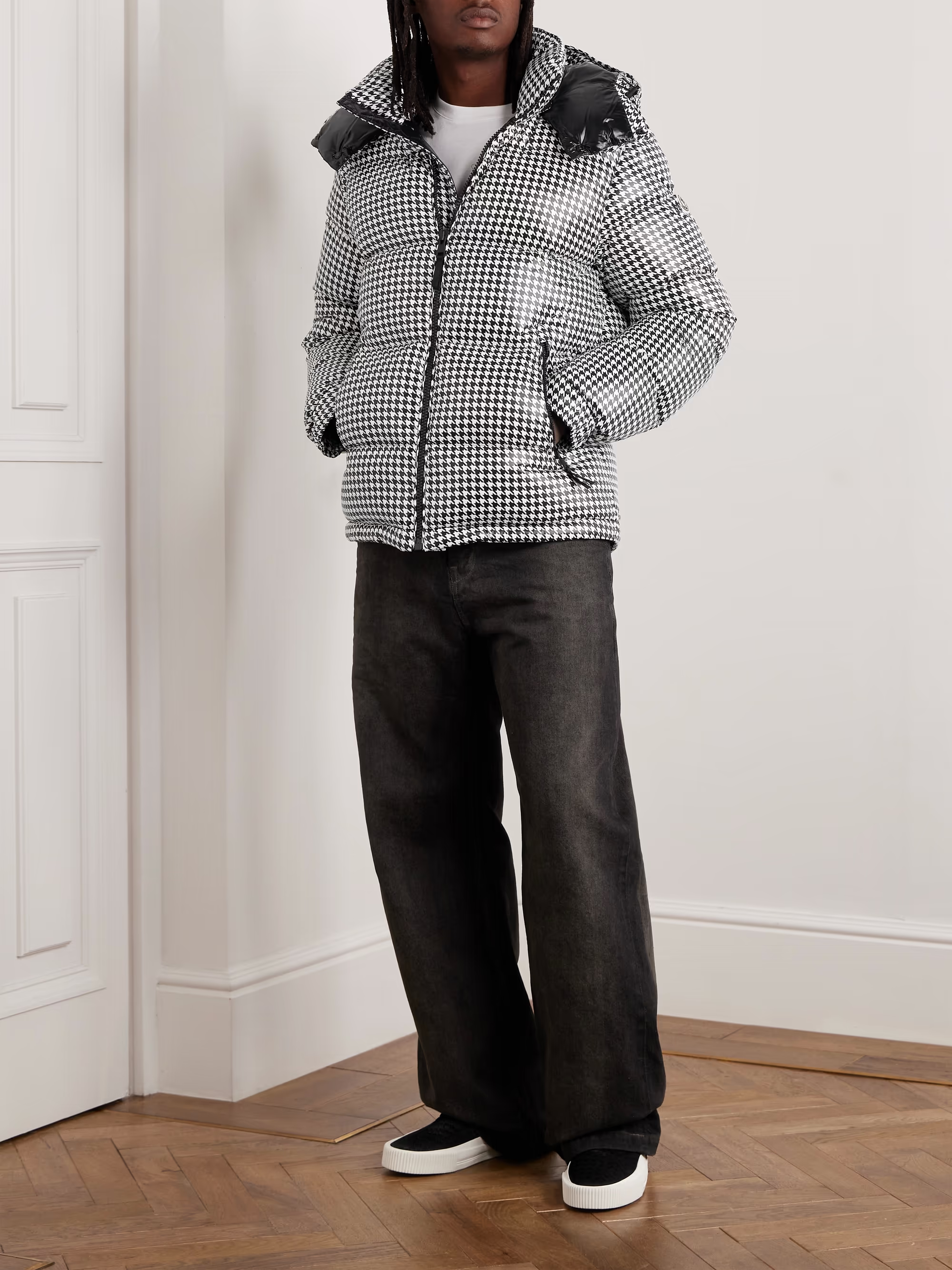 Moncler Short Down Jacket Black White