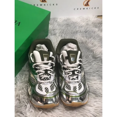 Bottega Veneta Orbit Mud White 02