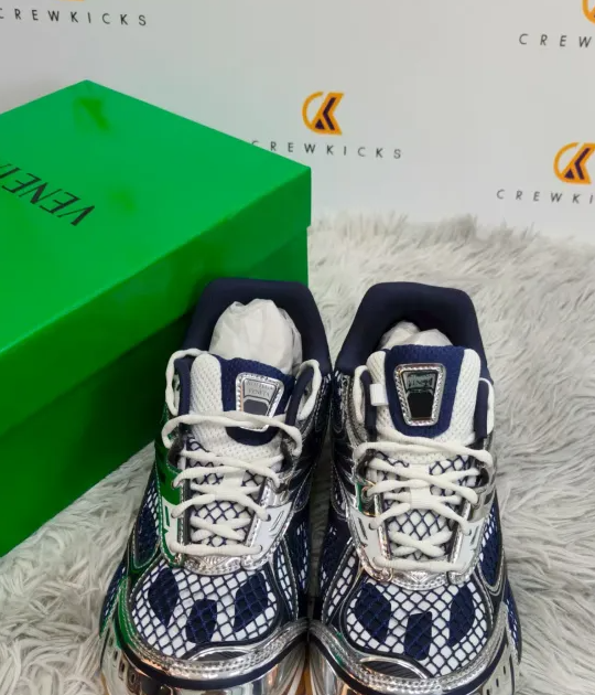 Bottega Veneta Orbit Surf Vapor Blue Surf