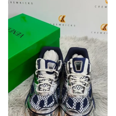 Bottega Veneta Orbit Surf Vapor Blue Surf 02