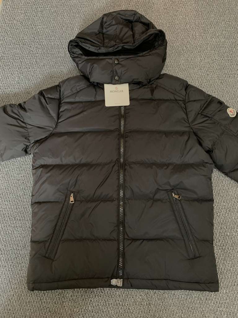 Moncler Hooded Short Down Jacket