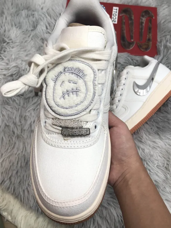 Travis Scott x Nike Air Force 1 Low “Sail” AQ4211-101 
