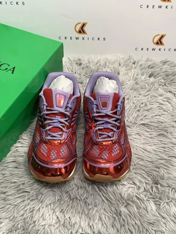 Bottega Veneta Orbit Merlot